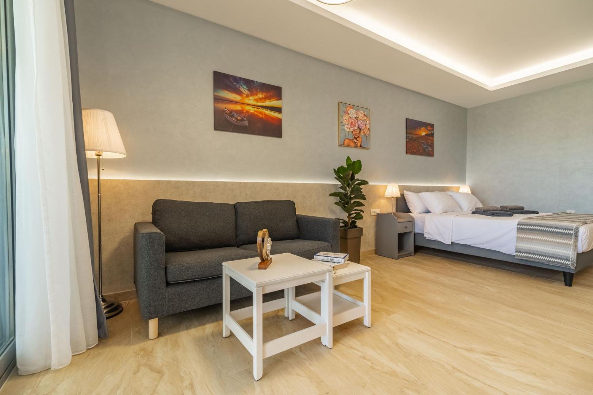 אלמירידה Amour Relax Hotel מראה חיצוני תמונה