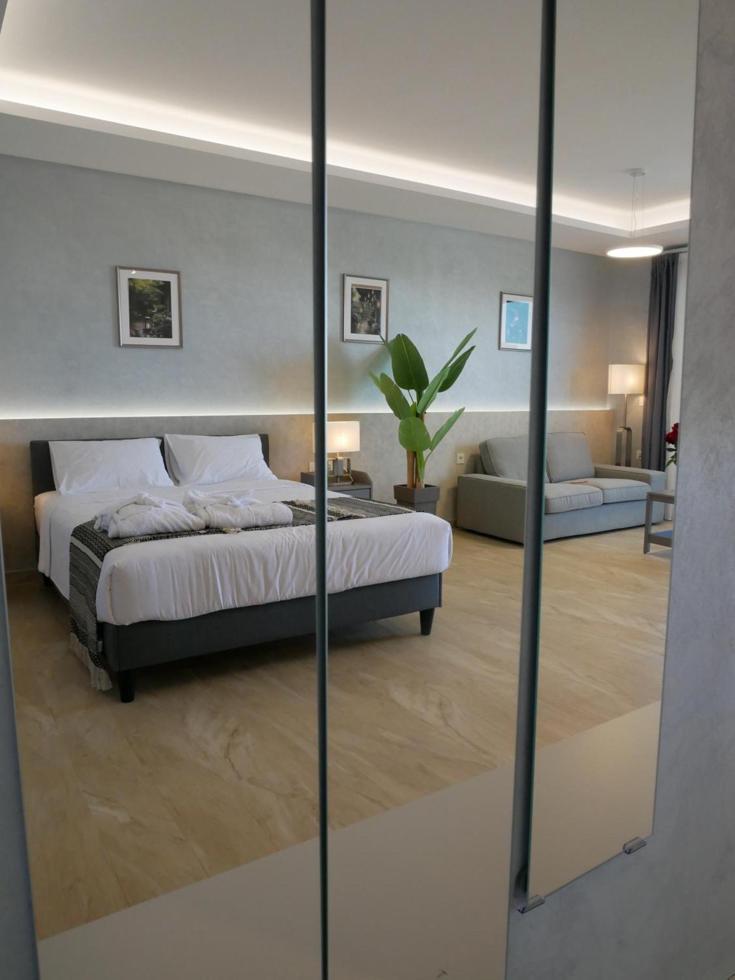 אלמירידה Amour Relax Hotel מראה חיצוני תמונה